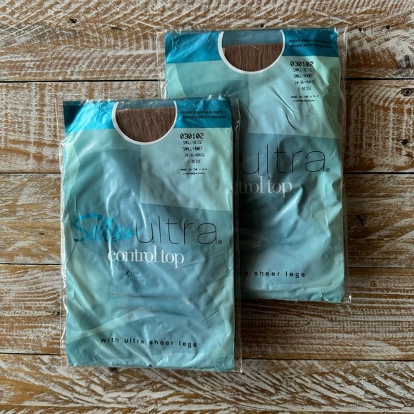 👠Vintage Silkies Control Top Pantyhose Nylons👠 ~4 pair - Picture 5 of 9